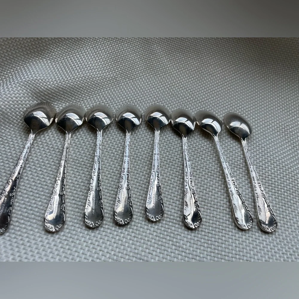 WM Rogers Silverplate set of 8 coffee spoons Enchanted Rose design